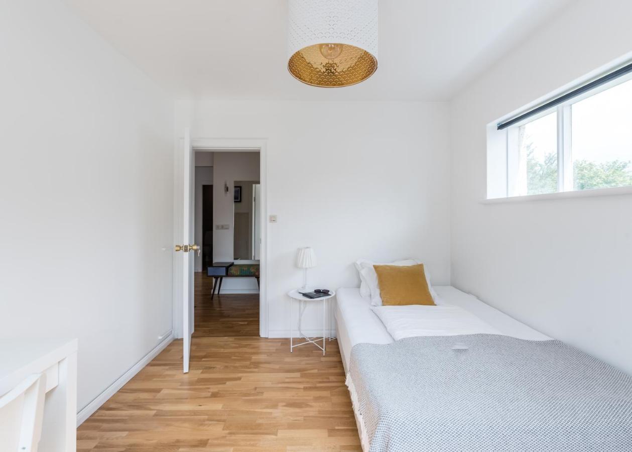 Guesthouse Akureyri Ngoại thất bức ảnh